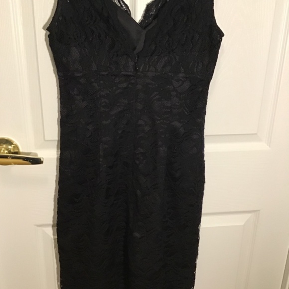 Max and Cleo lace dress - Picture 2 of 4